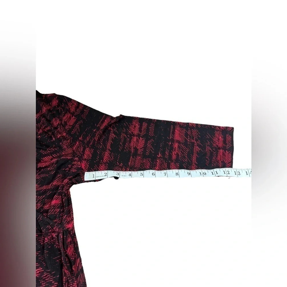TORRID Womens 1X Red Black Abstract Plaid Long Sleeve Surplice Neck Wrap Dress - Picture 11 of 15